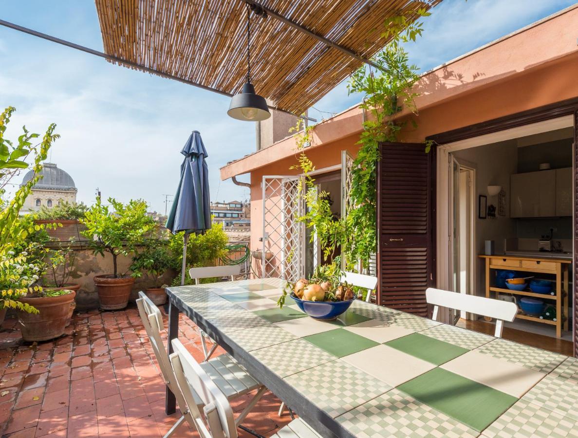 Apartment Piazza Lovatelli Luxury Penthouse Rom