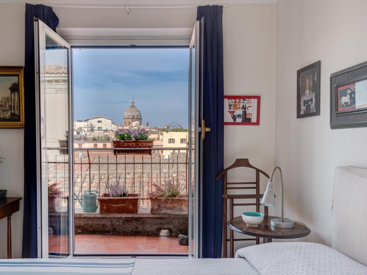 Apartment Piazza Lovatelli Luxury Penthouse Rom