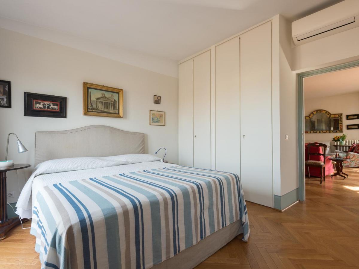 Apartment Piazza Lovatelli Luxury Penthouse Rom