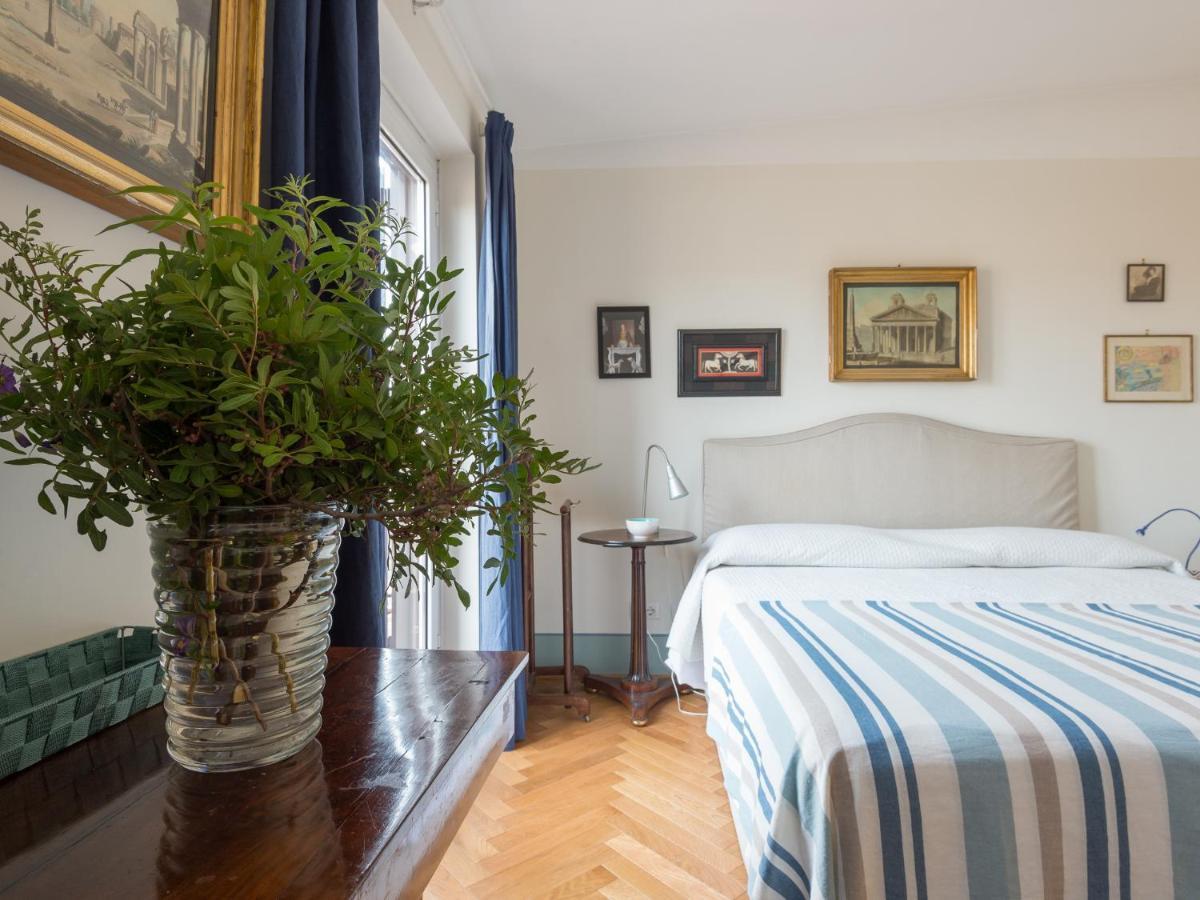 Apartment Piazza Lovatelli Luxury Penthouse Rom